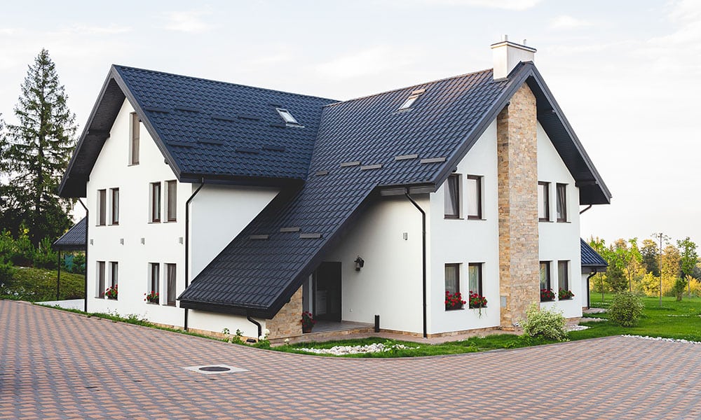 Gambrel roofs and gable roofs are often confused, but there is an important difference between them.